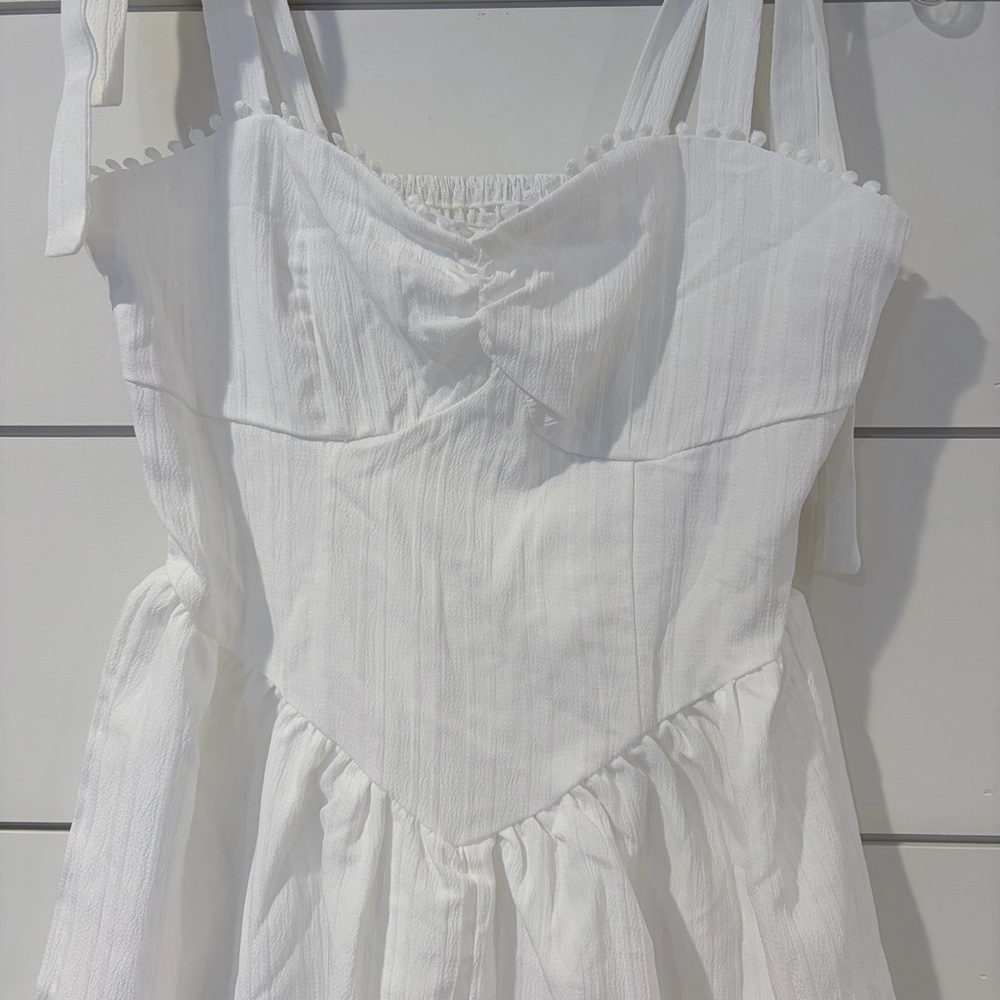 Romantic White Tie Shoulder Smocked Romper Breezy Feminine Summer S Cottagecore - Picture 2 of 10